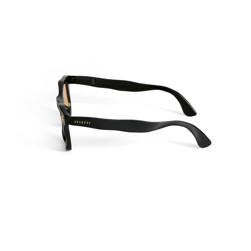 DAKOTA SELETTI X OKKIA